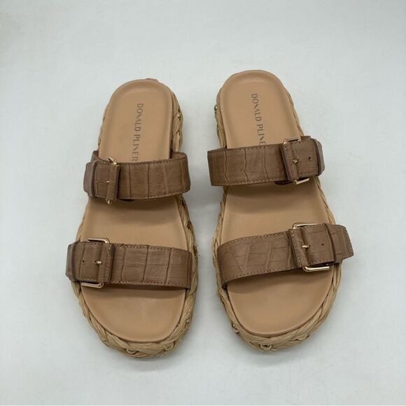 Donald J. Pliner Larabee Sandal - Picture 6 of 10